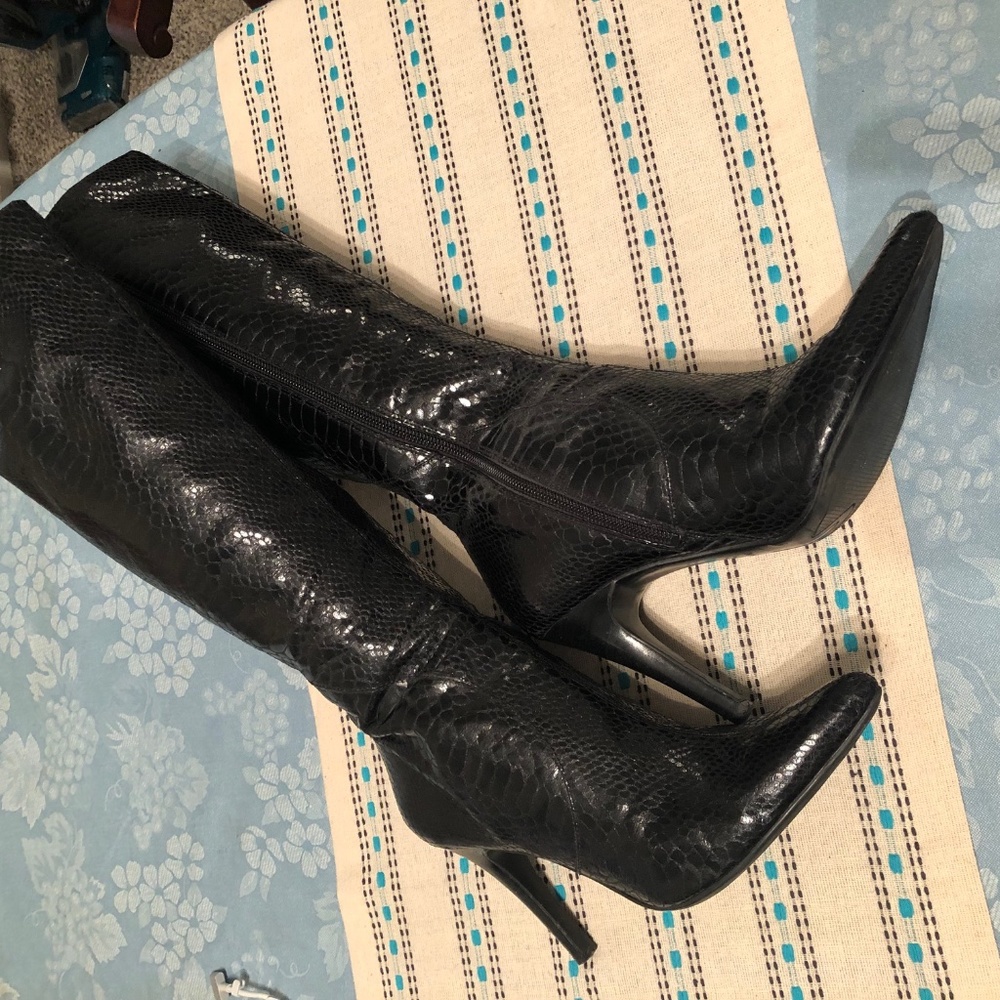 Nine West 9.5 Boots